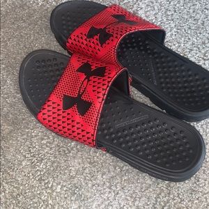 under armour strike micro gel slides